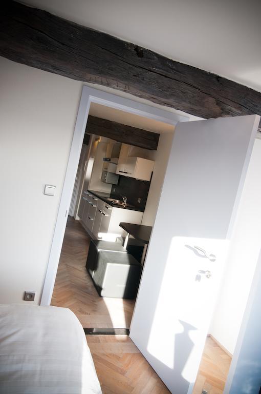 Apartment De Maasnacht Maaseik Buitenkant foto