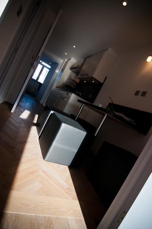 Apartment De Maasnacht Maaseik Buitenkant foto